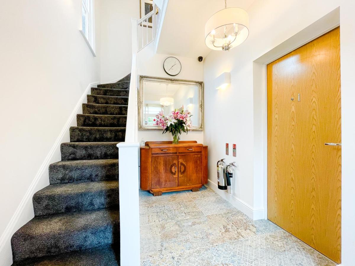 Hotel 46 Ashfield Rd, Altrincham Esterno foto
